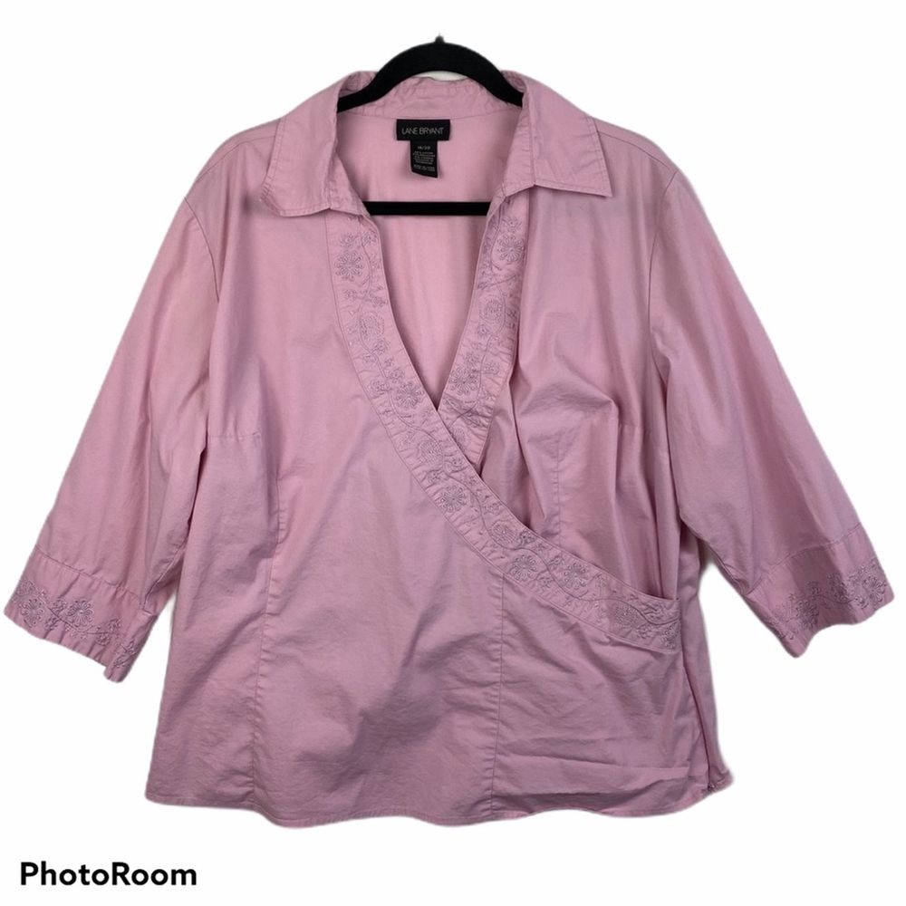 👑 2 for $15 sale!!  Lane Bryant Pink Embroidered Trim Top